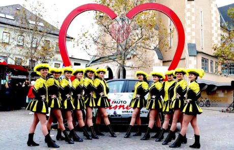 Promo Wagen: Die Villacher Gardemädchen