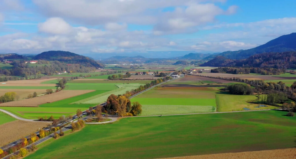 Blick auf das Zollfeld nahe Maria Saal